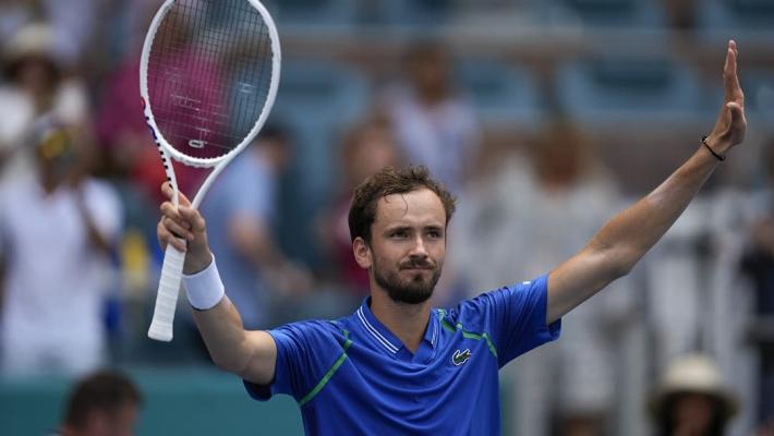 以及他对俱 以及他对俱